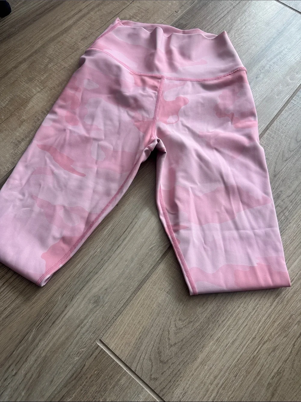 Alo Yoga Womans Size Small Camo Performance Leggings